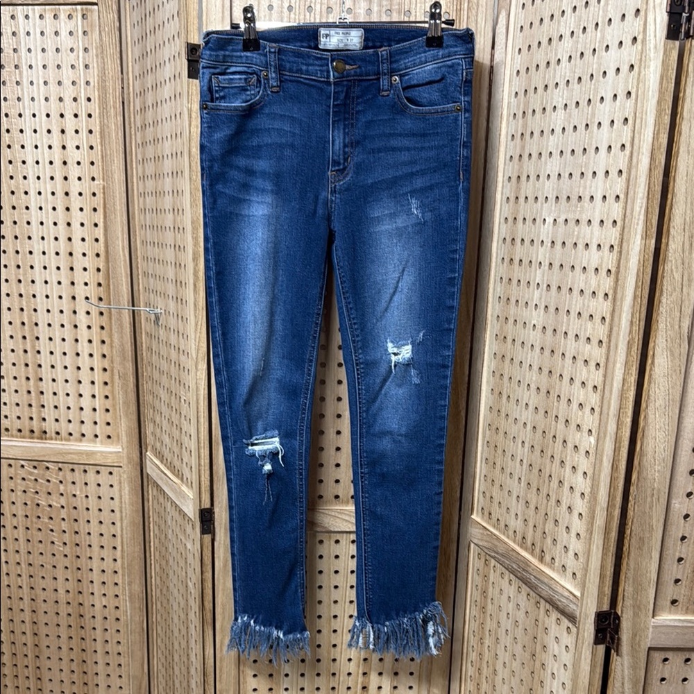 Free People Distressed Fringed Hem Skinny Jeans Blue Medium Wash Size W27